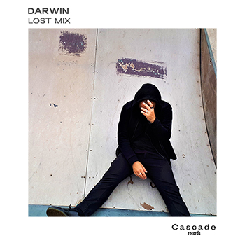 DARWIN kicks off 2018 with a chilltronic, edm & house electro mix before his new EP "Lost" coming 19 january 2019.